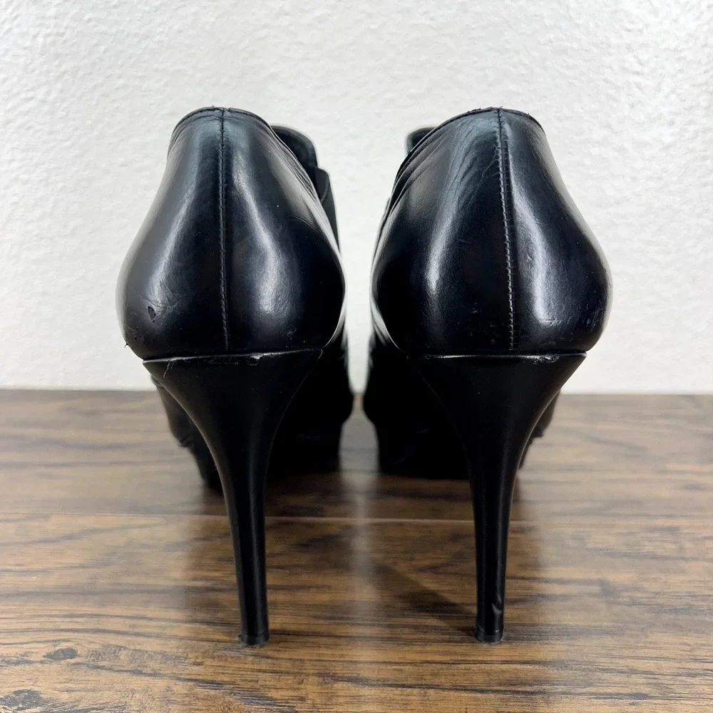 Vera Wang Lavender Womens Size 9.5M Black Leather Peep Toe Platform Booties Heel